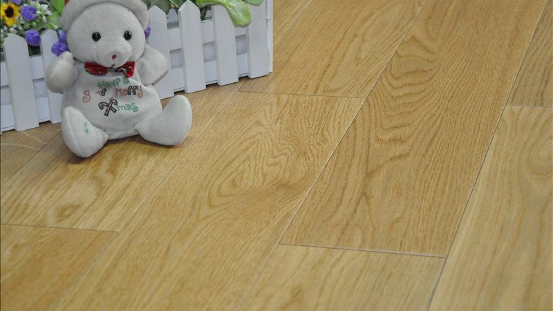 成都实木地板颜色搭配：如何打造温馨家居氛围
